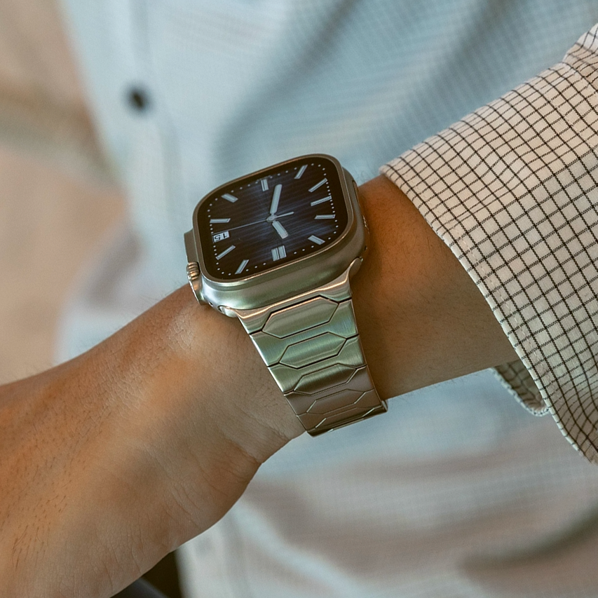 シルバークラウン】クロスジョイントメタルバンド【アップルウォッチ