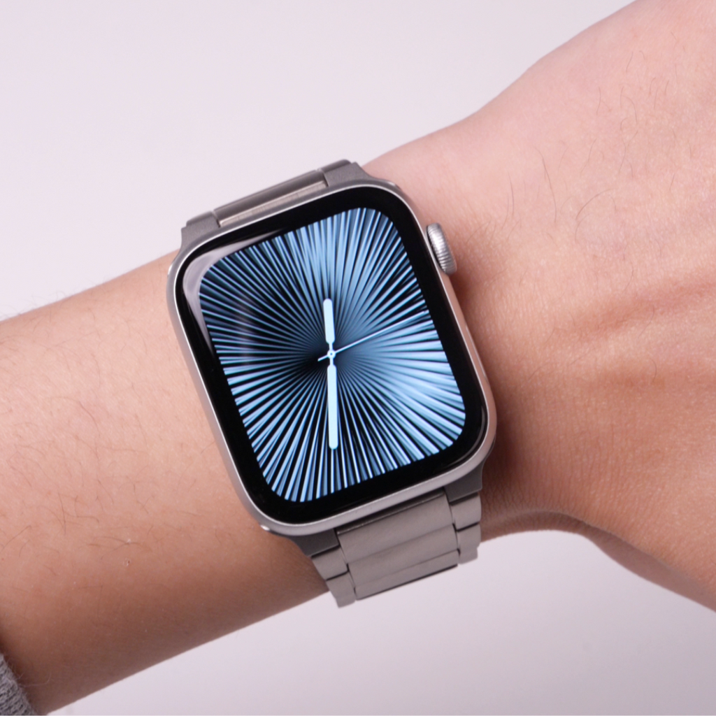 [4 colors available] Classic magnetic titanium band [Apple Watch]