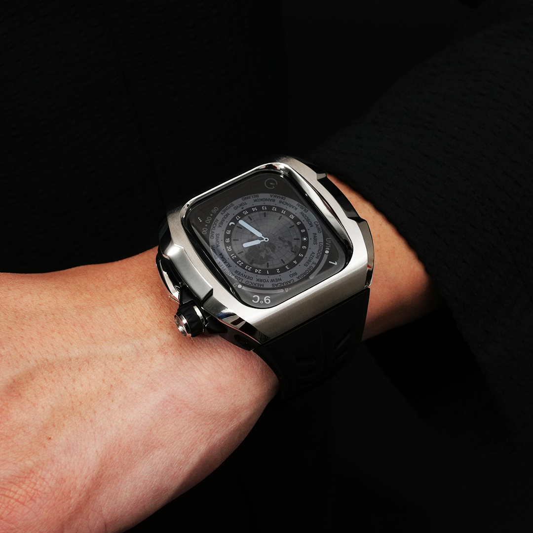 【スウェーデン生まれ】ハイエンドケース一体型バンド【Y24（ワイトゥエンティーフォー）】