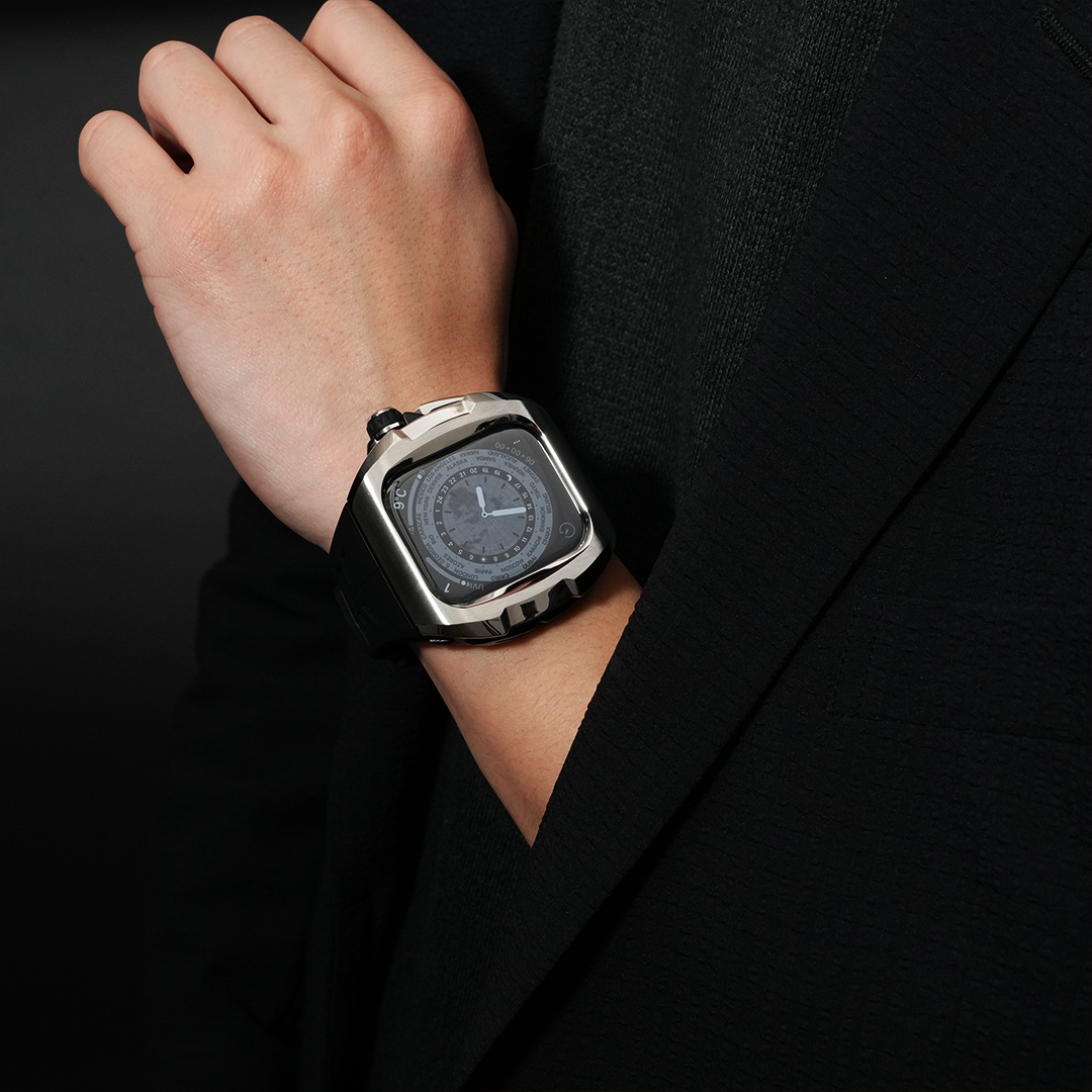 【スウェーデン生まれ】ハイエンドケース一体型バンド【Y24（ワイトゥエンティーフォー）】