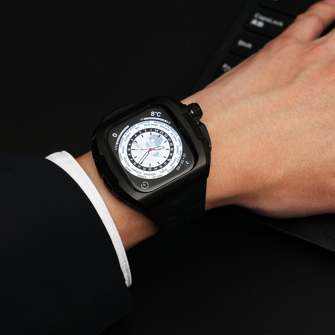 【スウェーデン生まれ】ハイエンドケース一体型バンド【Y24（ワイトゥエンティーフォー）】