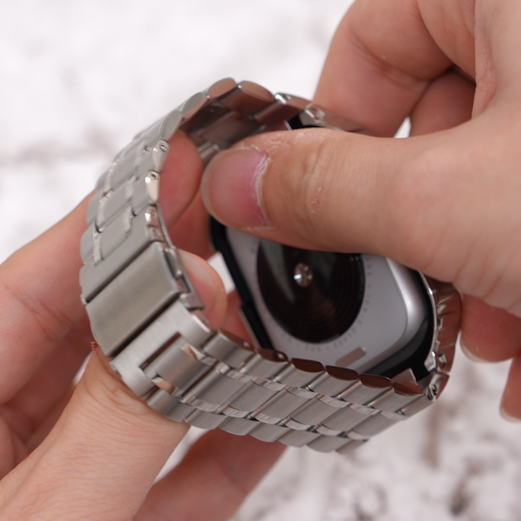 [5 colors available] Tough stainless steel case with integrated band [Apple Watch]