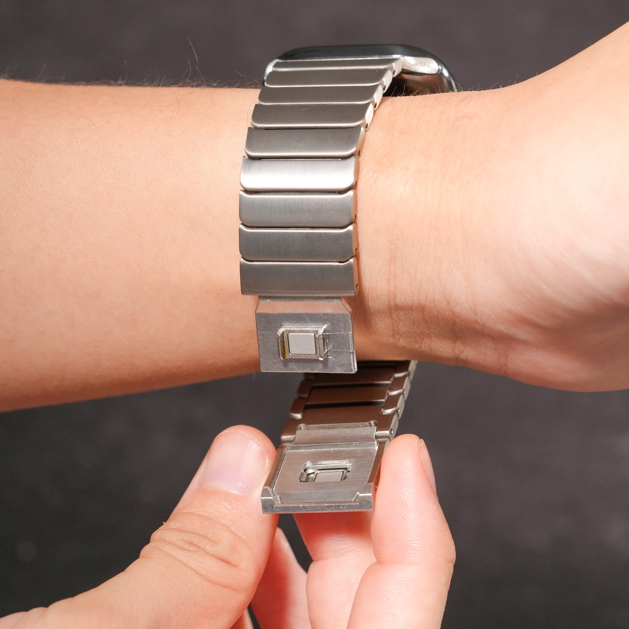 [Minimalist Design] Magnetic Bamboo Titanium Band [Apple Watch]