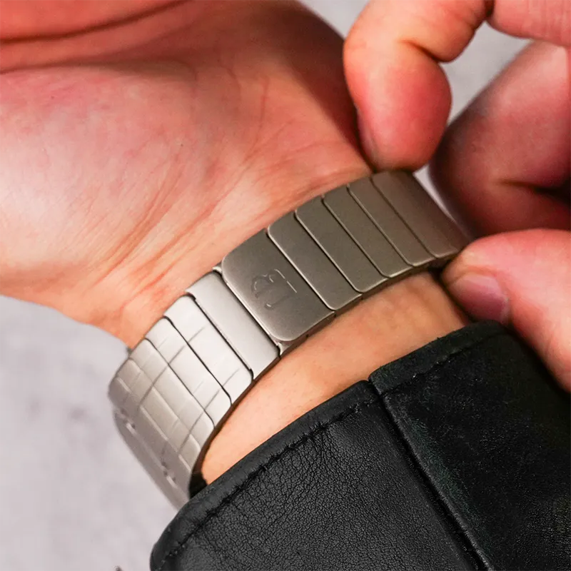 Apple Watch Band BJ-002 LINEAR - Silver【Bandee Joy】