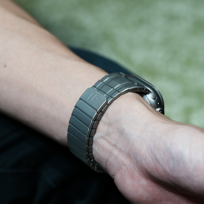 Apple Watch Band LINEAR-002 - Silver【Bandee Joy】