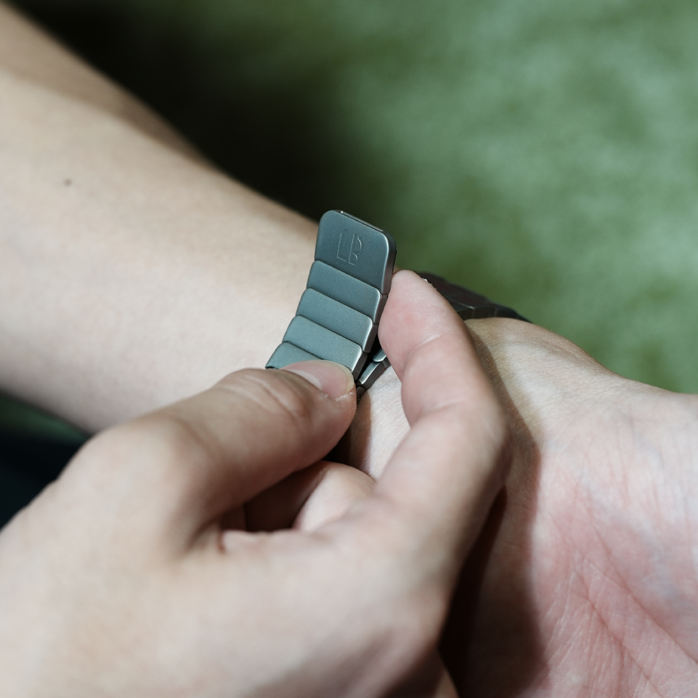 Apple Watch Band BJ-002 LINEAR - Silver【Bandee Joy】