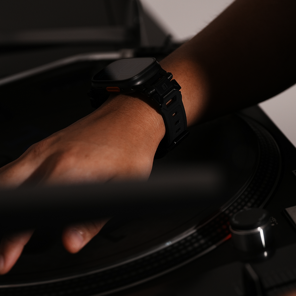 Apple Watch Band FORTRESS-003 - Black Black【Bandee Joy】