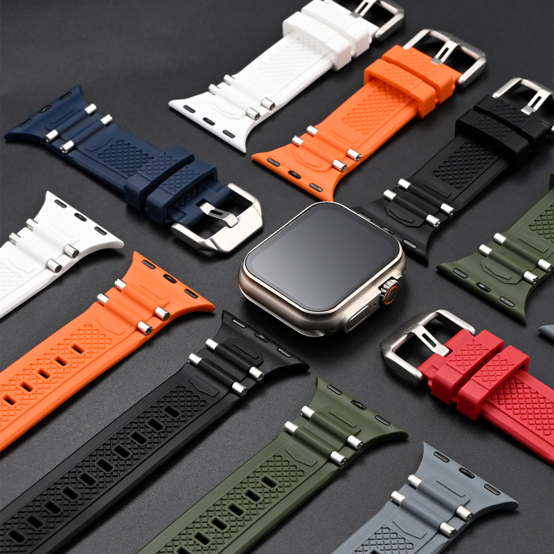 【汗でも快適】メタルパーツシリコンバンド【アップルウォッチ】