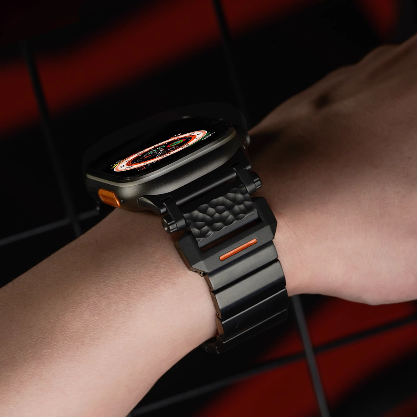 【無骨かつ上質】ハンマーテクスチャチタンバンド【アップルウォッチ】