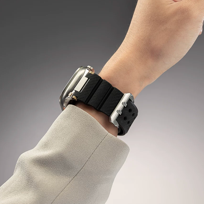 [Latest Model] Metal Gear Silicone Band [Apple Watch]