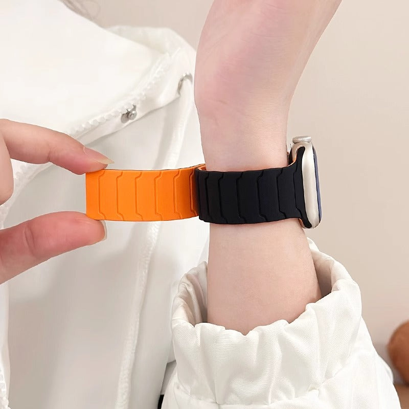 [Easy to attach with magnets] Link Pattern Magnetic Band [Apple Watch]