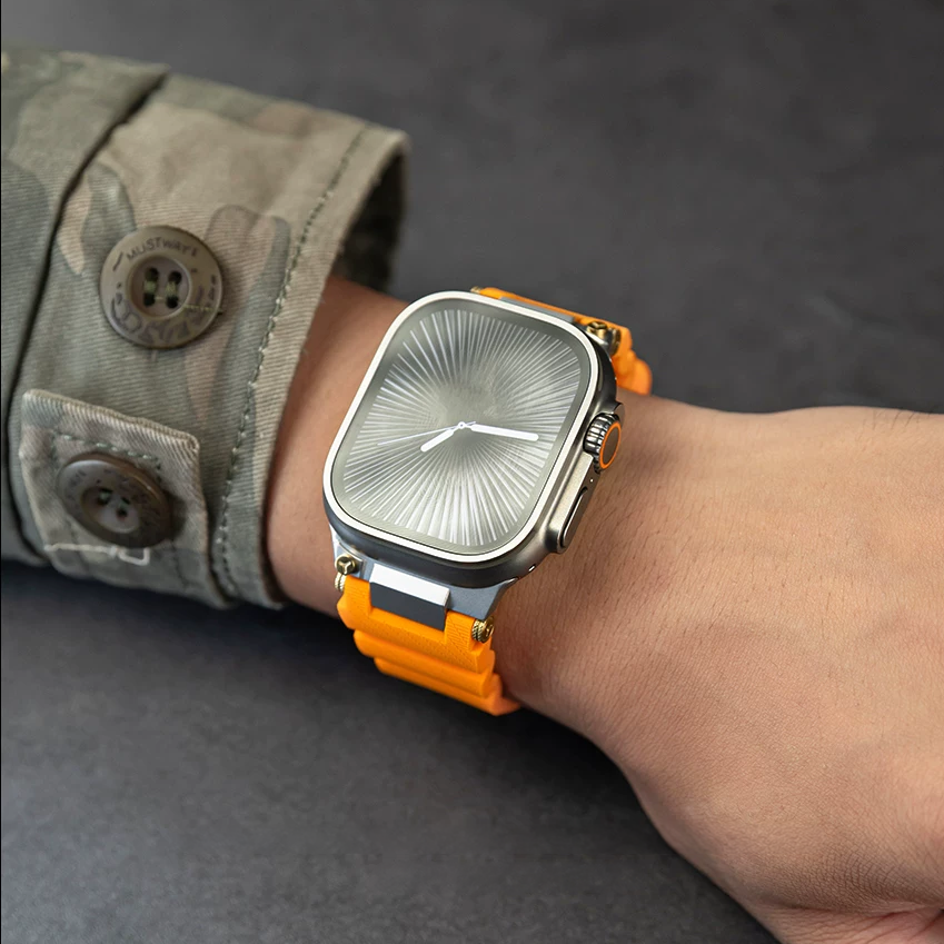 [Latest Model] Metal Gear Silicone Band [Apple Watch]