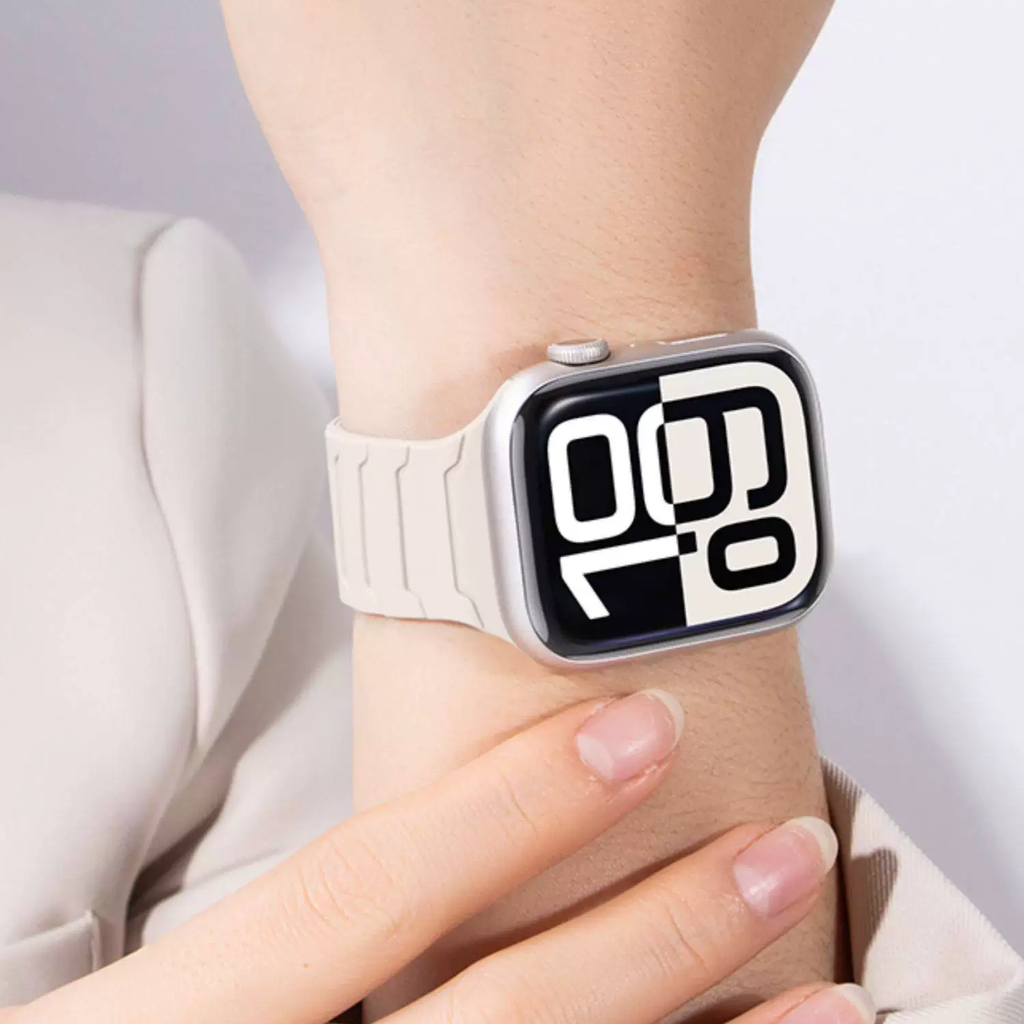 [Easy to attach with magnets] Link Pattern Magnetic Band [Apple Watch]