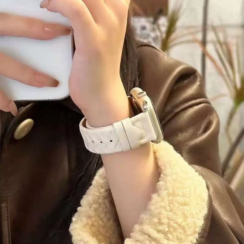 【大人可愛い】ハートステッチレザーバンド【アップルウォッチ】