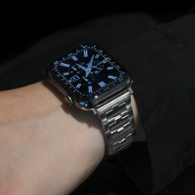 [Silver Crown] Crosslink Metal Band [Apple Watch]