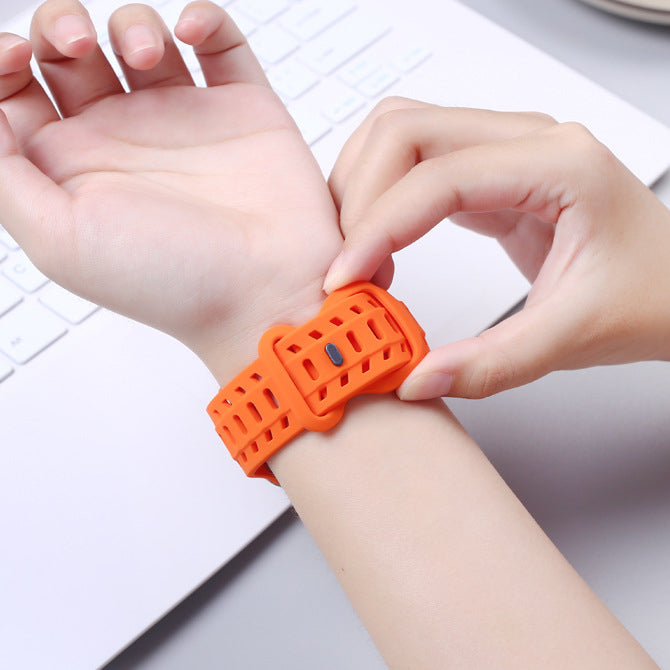 【太めで快適】エアホールマグシリコンバンド【アップルウォッチ】