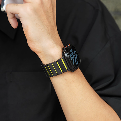 【新感覚デザイン】ツイストラバーチタンバンド【アップルウォッチ】