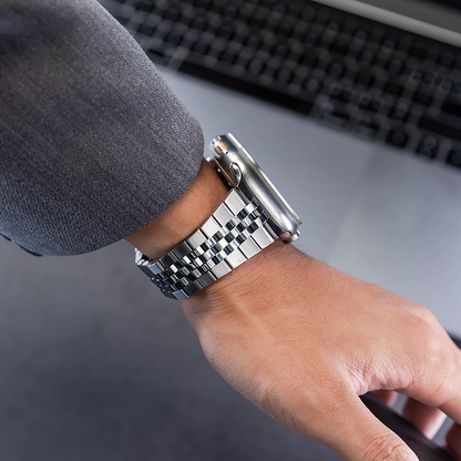 【重厚でエレガント】センターストライプメタルバンド【アップルウォッチ】