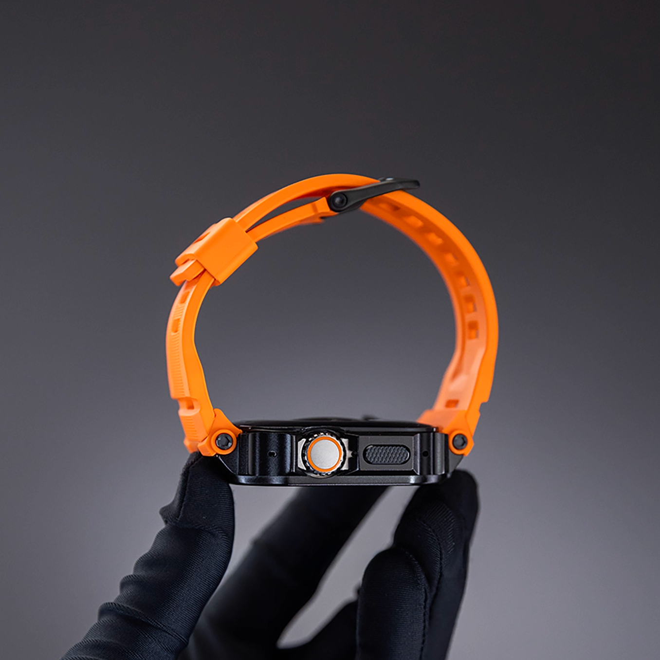 【Ultra専用モデル】メカニカルガードケースバンド【アップルウォッチ】