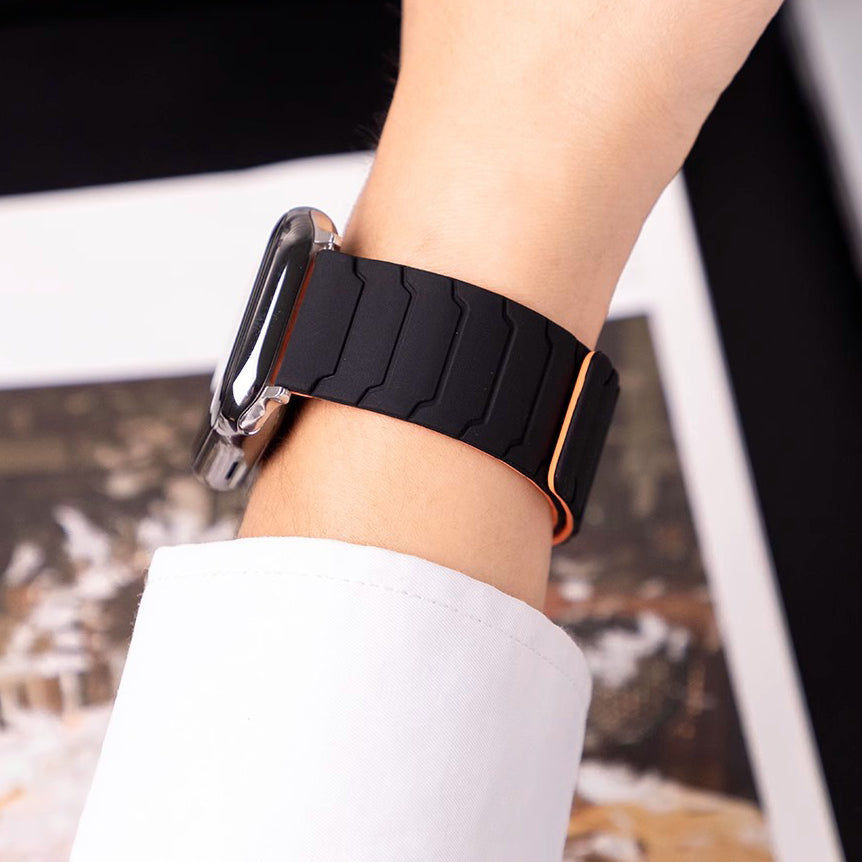 [Easy to attach with magnets] Link Pattern Magnetic Band [Apple Watch]