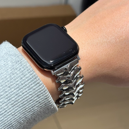 【新感覚デザイン】ウェーブスパインメタルバンド【アップルウォッチ】
