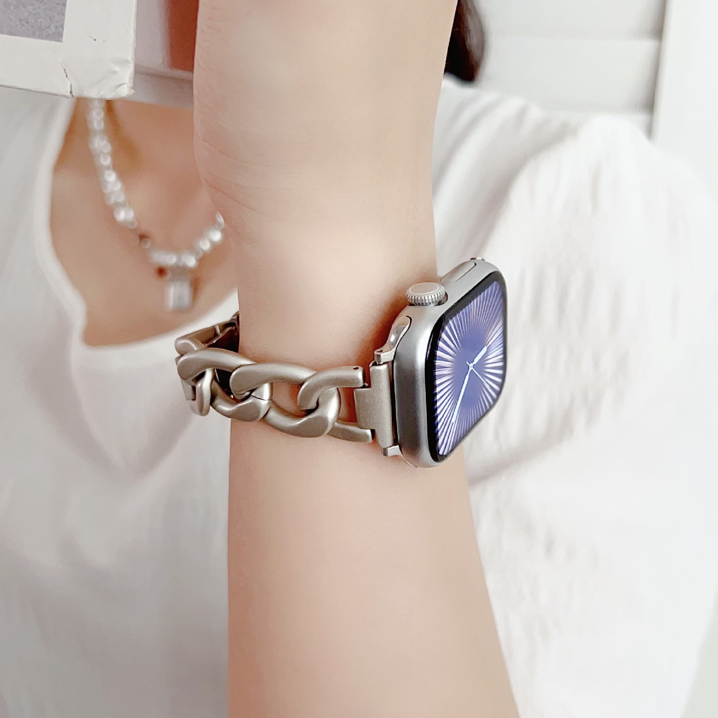 【レディースラグジュアリー】ジュエリーチェーンメタルバンド【アップルウォッチ】