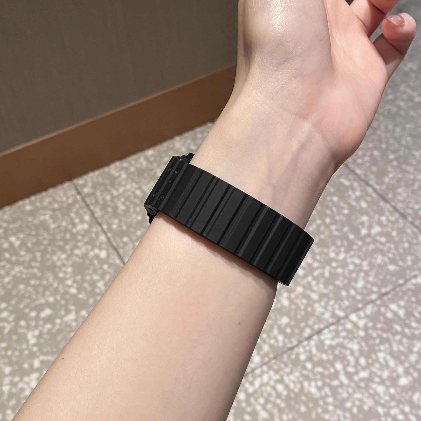 【全5色】ケース一体型マグネットシリコンバンド【アップルウォッチ】