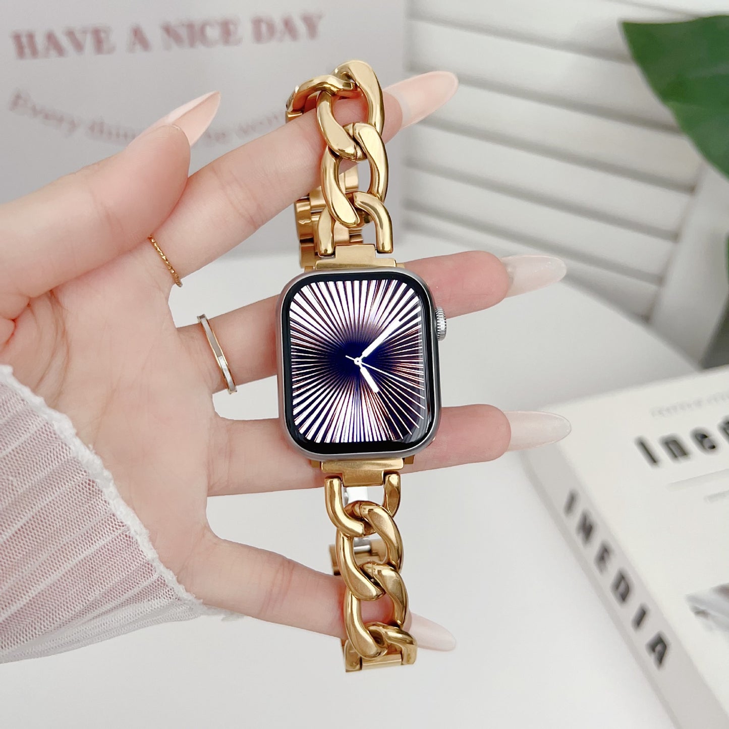 【レディースラグジュアリー】ジュエリーチェーンメタルバンド【アップルウォッチ】