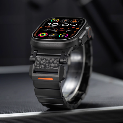 【無骨かつ上質】ハンマーテクスチャチタンバンド【アップルウォッチ】