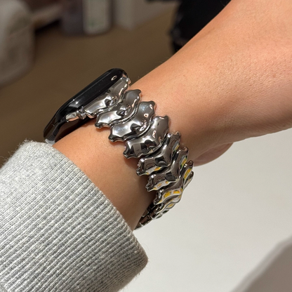 【新感覚デザイン】ウェーブスパインメタルバンド【アップルウォッチ】