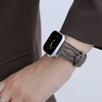 【秋の装いに】ウィーブステッチレザーバンド【アップルウォッチ】