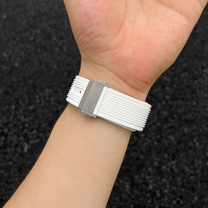 【目玉商品】メタルアクセントシリコンバンド【アップルウォッチ】