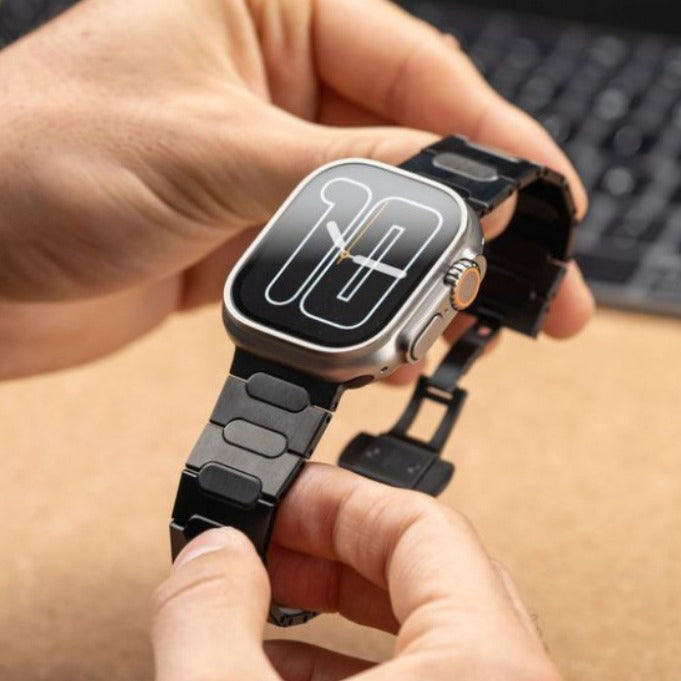 [Black Shine] Black Link Titanium Band [Apple Watch]