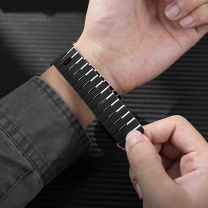 【しっかりフィット】マグネットロックシリコンバンド【アップルウォッチ】