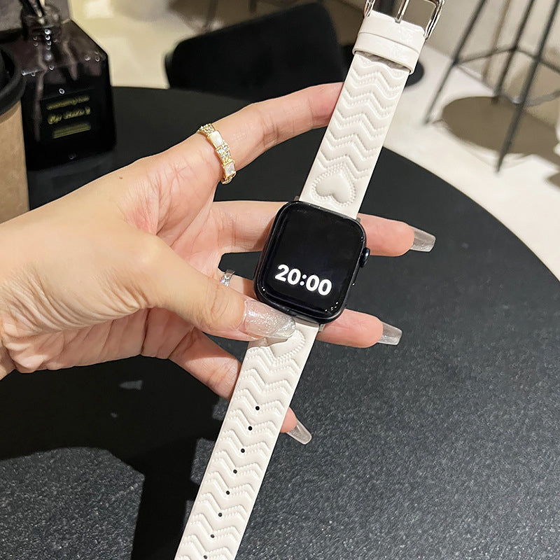 【大人可愛い】ハートステッチレザーバンド【アップルウォッチ】