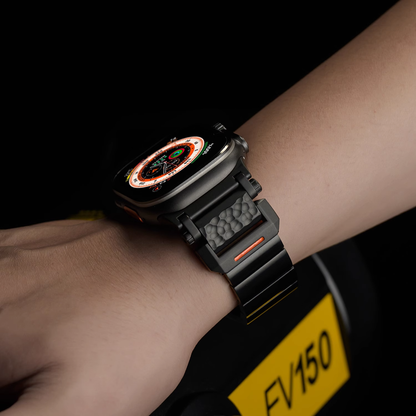 【無骨かつ上質】ハンマーテクスチャチタンバンド【アップルウォッチ】