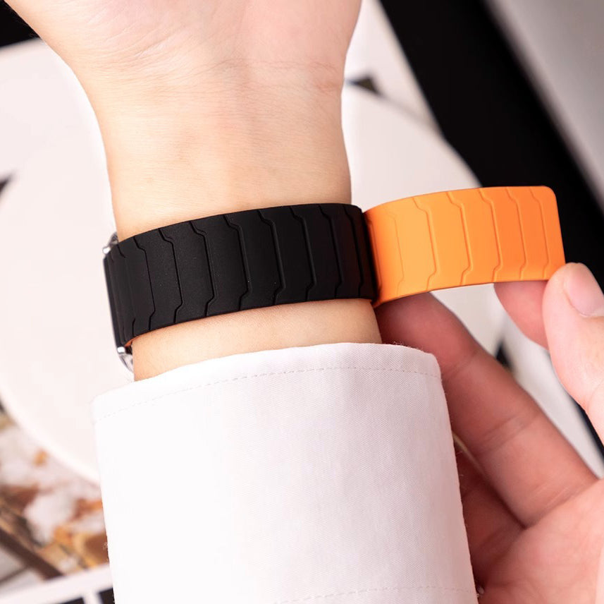 [Easy to attach with magnets] Link Pattern Magnetic Band [Apple Watch]