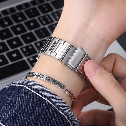 【シルバークラウン】スクエアリンクメタルバンド【アップルウォッチ】