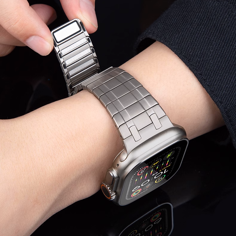 [Most Popular] Dual Line Magnetic Band [Apple Watch]