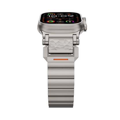 【無骨かつ上質】ハンマーテクスチャチタンバンド【アップルウォッチ】