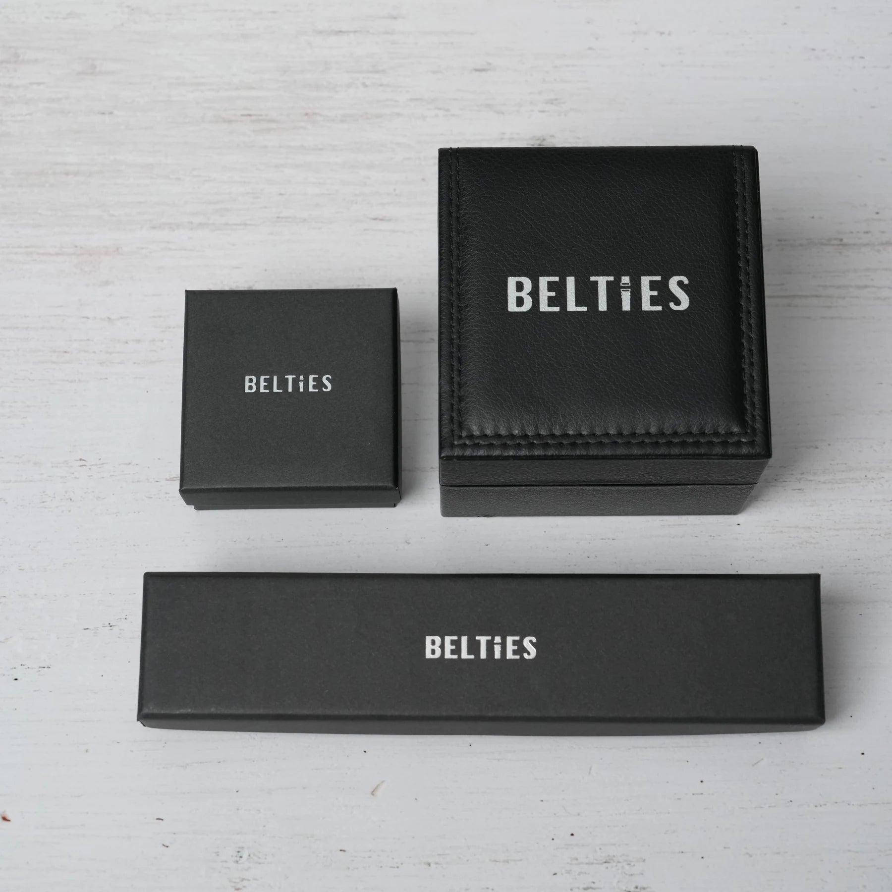 複数サイズのBELTIES専用梱包箱